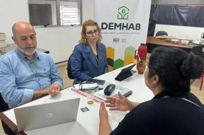 Demhab realiza últimos atendimentos habitacionais do ano nas subprefeituras de Porto Alegre.